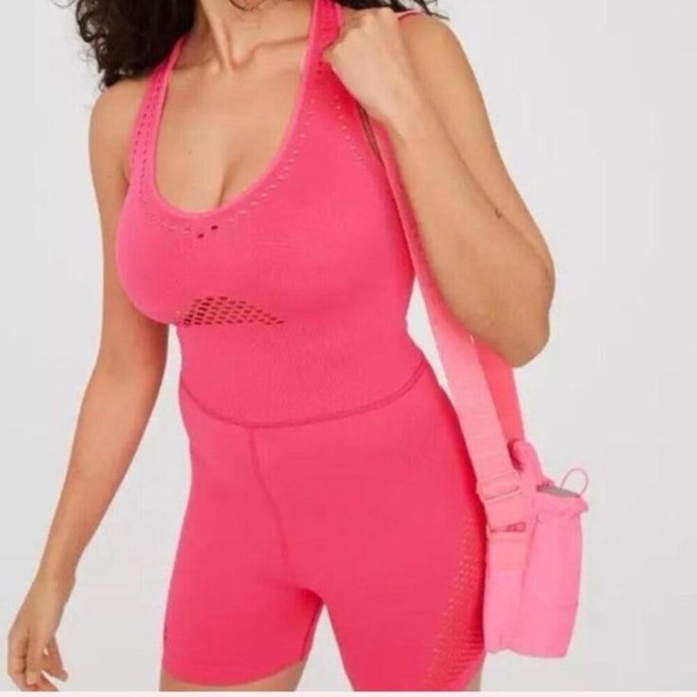 NWT Offline by Aerie Seamless shortie Mesh Romper active bodysuit size medium